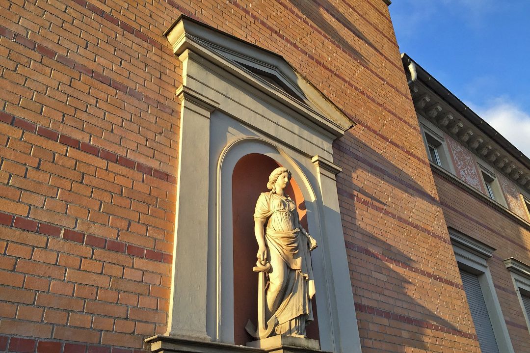 Umbau, Sanierung und Modernisierung Mehrfamilienhaus Büro Bibliothek Denkmalschutz Nordhausen, Architekt Michael Flagmeyer