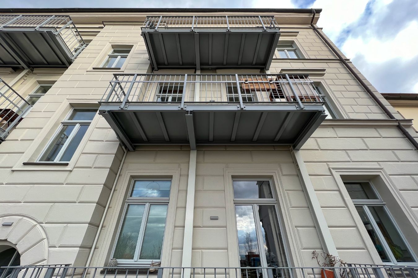 Umbau, Sanierung und Modernisierung Mehrfamilienhaus Büro Stadtmauer Denkmalschutz Nordhausen, Architekt Michael Flagmeyer